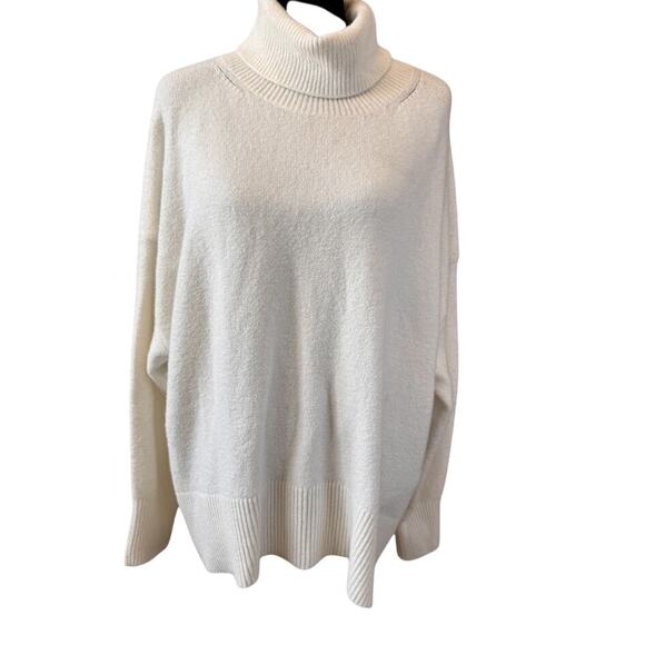 NEW FRENCH CONNECTION Turtle Neck Long Sleeve Sweater Size M - Picture 1 of 5